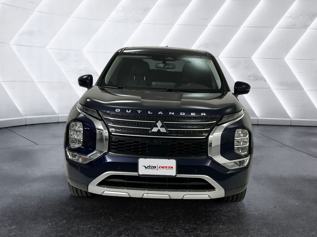 Used 2024 Blue Mitsubishi SE image 2