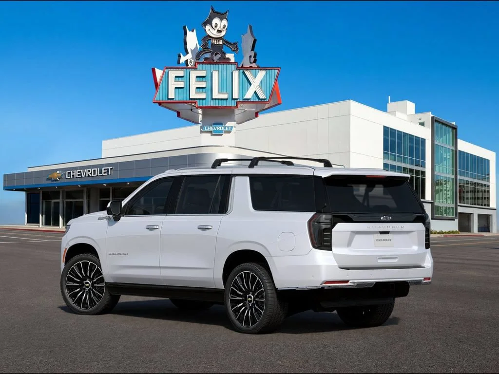 New 2026 Polar White Tricoat Chevrolet High Country image 3
