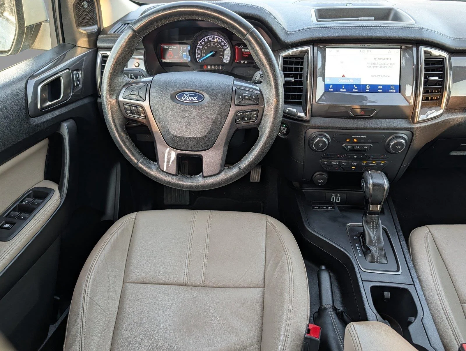 Used 2022 Cactus Gray Ford LARIAT image 28