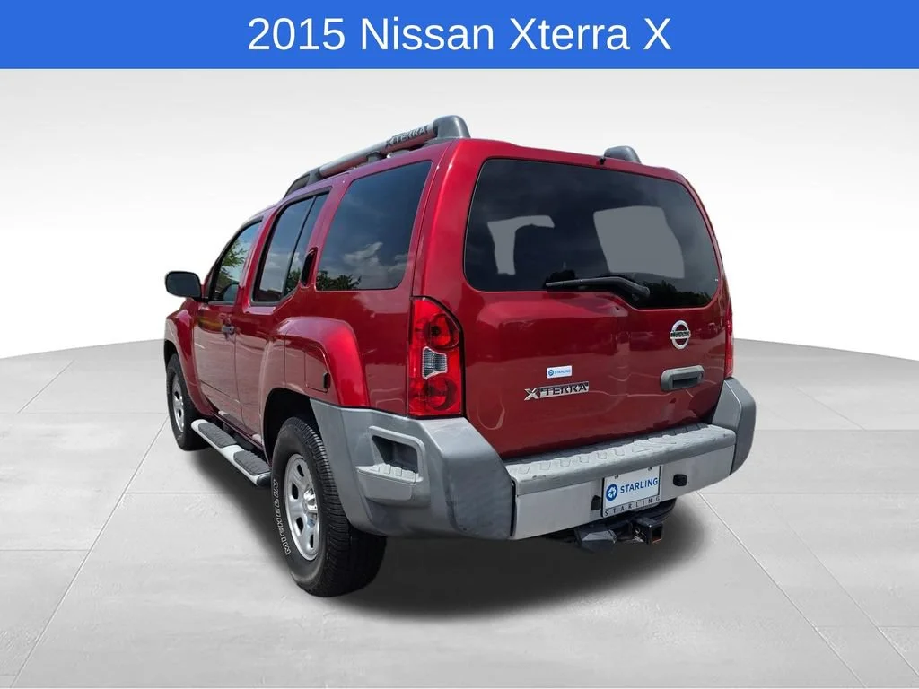 Used 2015 Red Nissan X image 7