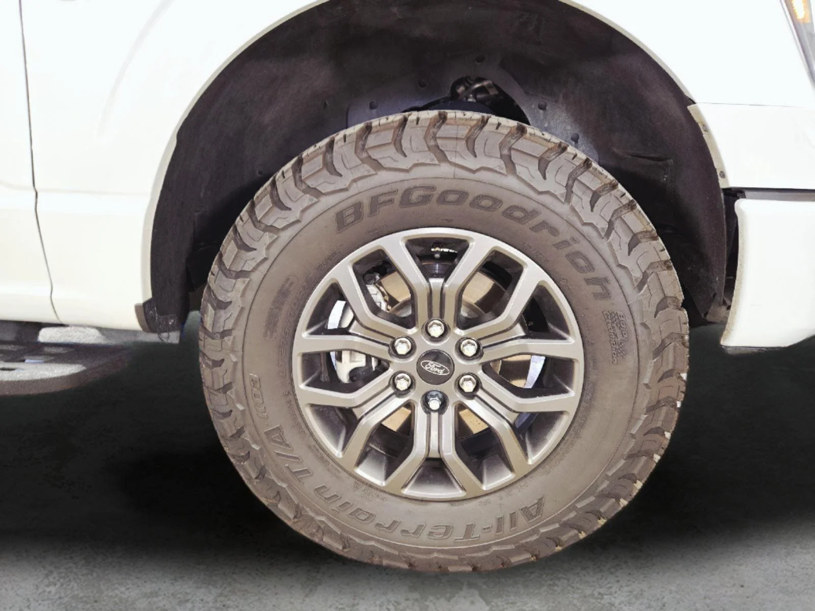 Used 2023 Avalanche Gray Ford Tremor image 57