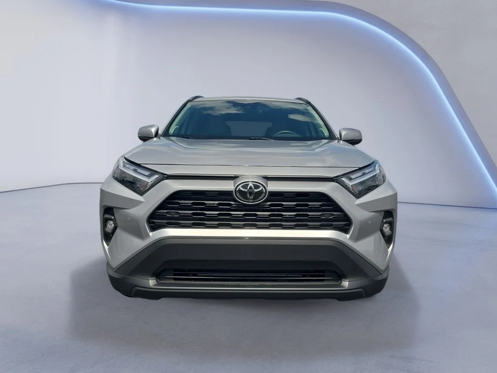 Used 2024 Silver Sky Metallic Toyota XLE Premium image 9
