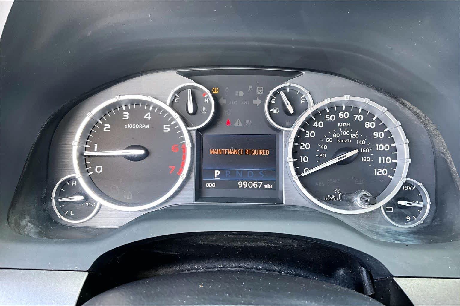 Used 2014 Black Toyota SR5 image 26