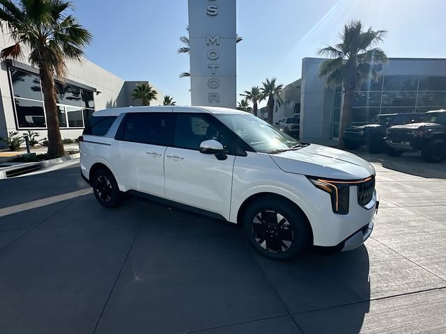 2026 Kia Sedona LXS HEV's photo