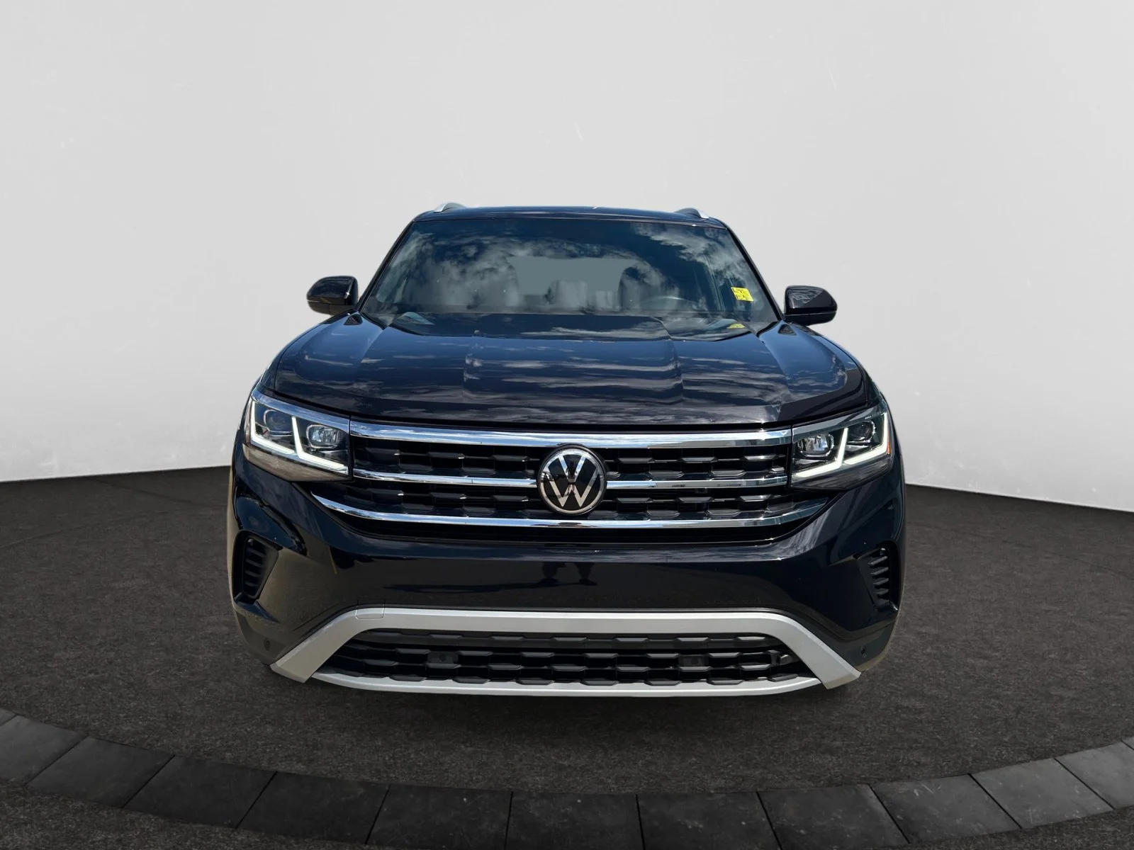Used 2021 Black Volkswagen HIGHLINE image 8