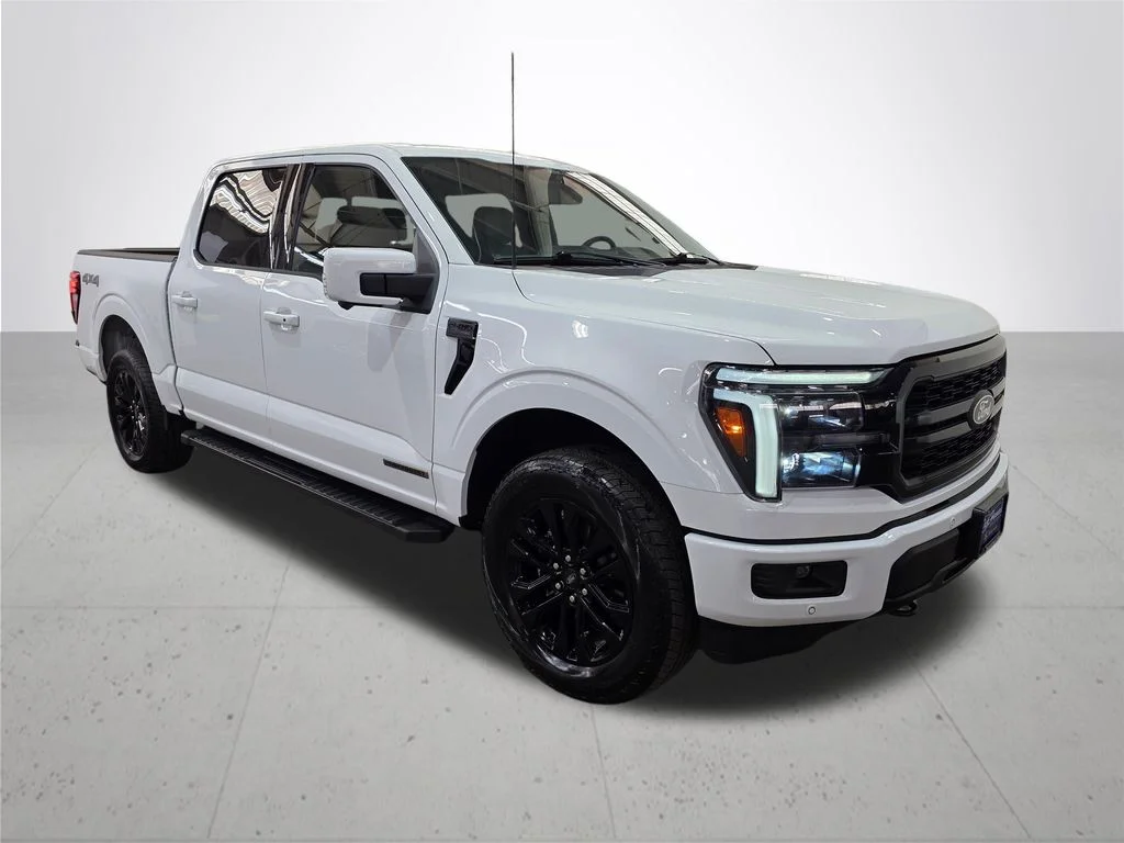 Used 2025 White Ford Lariat image 7