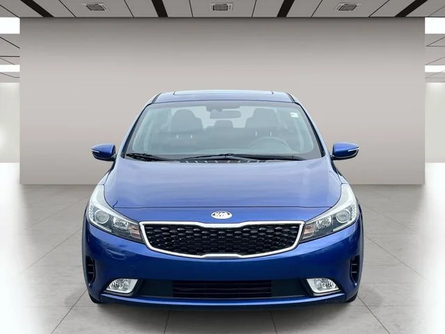 Used 2018 Blue Kia S image 9