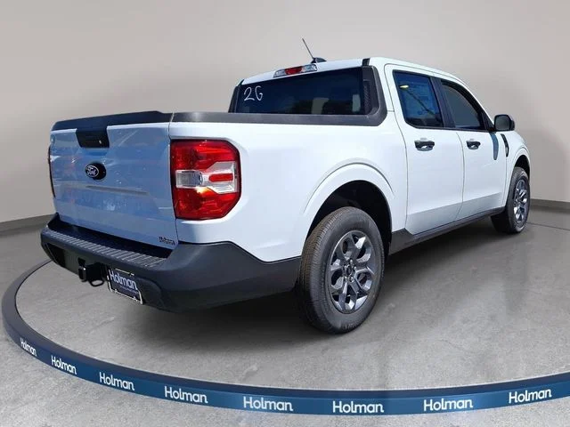 New 2026 Oxford White Ford XLT image 4