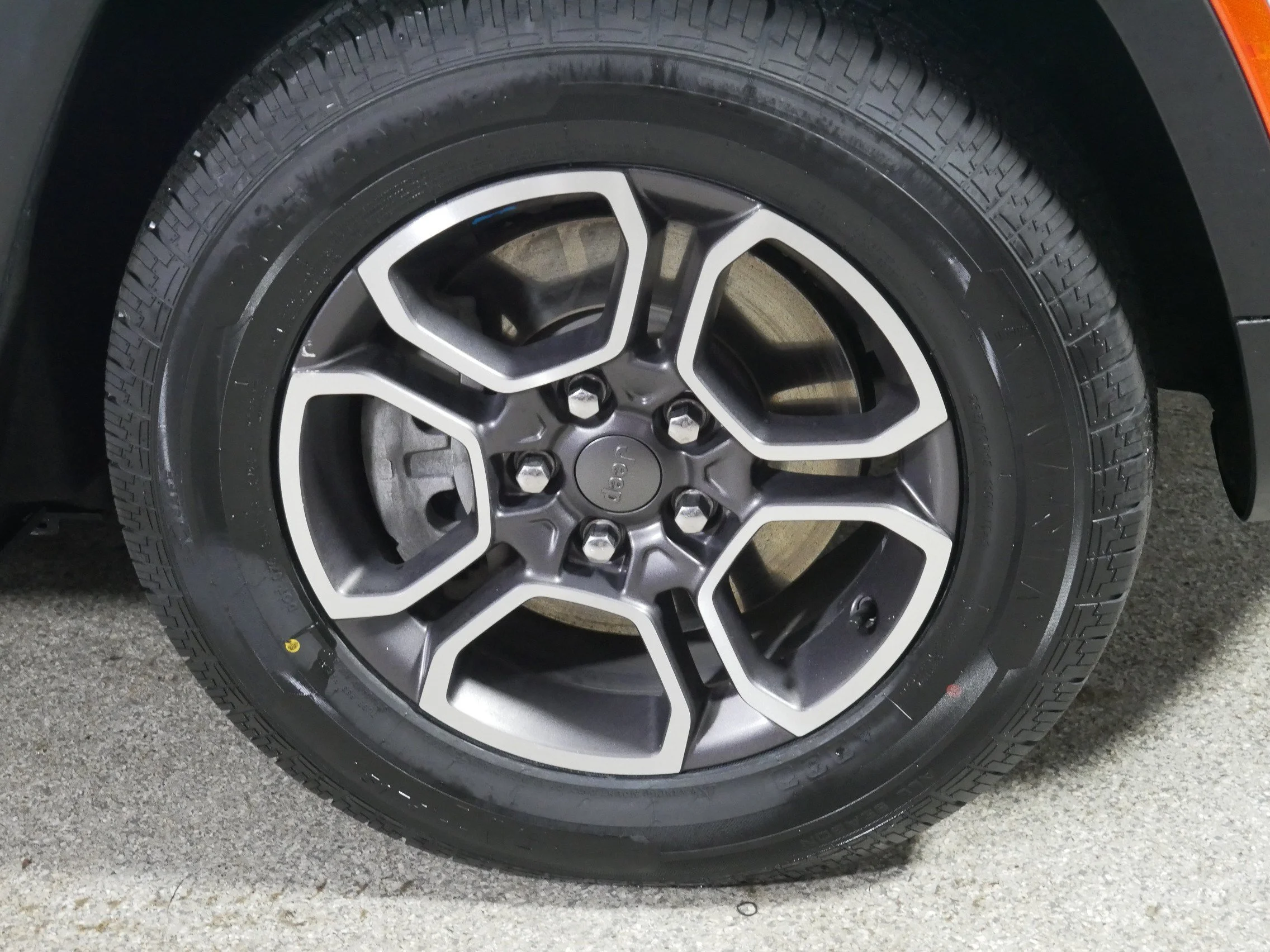 Used 2022 Bright White Clearcoat Jeep Trailhawk image 15
