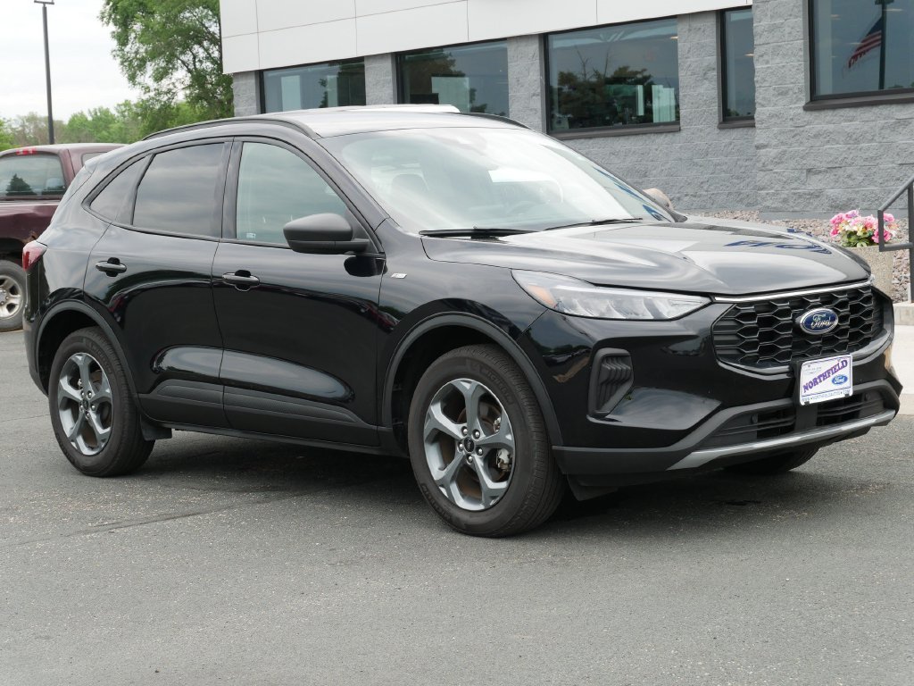 Used 2025 Ford Escape ST-Line with VIN 1FMCU9MN5SUB35154 for sale in Northfield, Minnesota