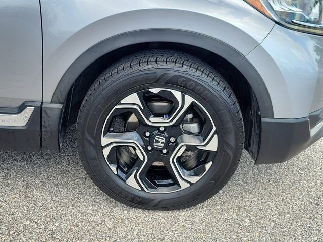 Used 2018 Lunar Silver Metallic Honda Touring image 7