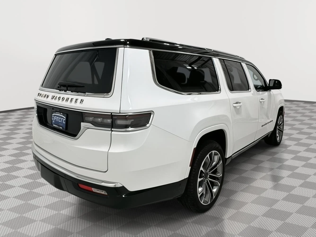 Used 2025 White Jeep Series III image 5