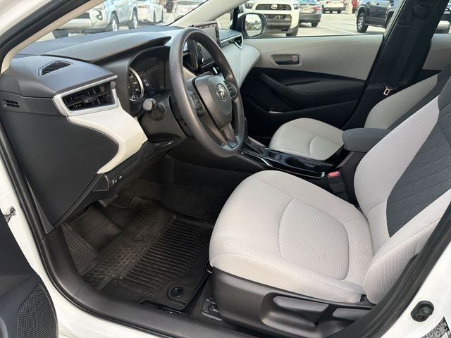Certified Used 2022 White Toyota LE image 24