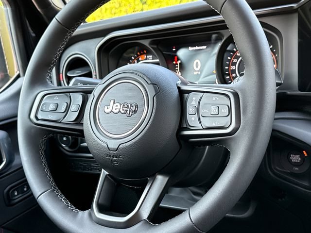 New 2026 Black Clearcoat Jeep Rubicon X image 11