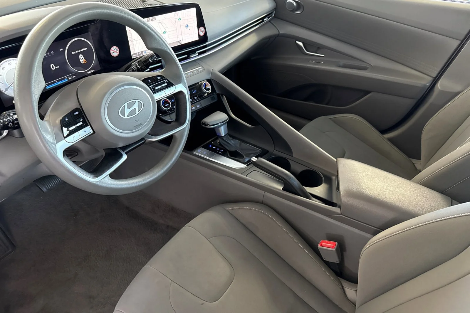 Used 2024 Fluid Metal Hyundai SEL image 10