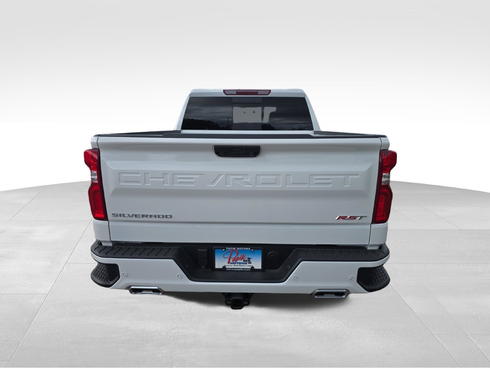 New 2026 Summit White Chevrolet RST image 5