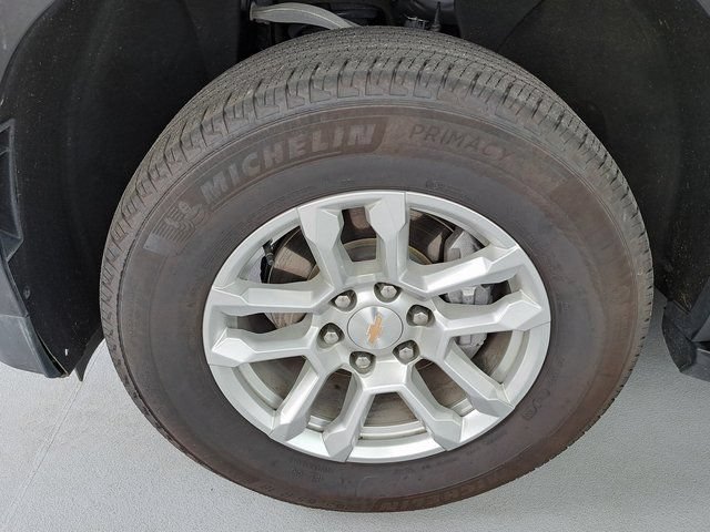 Used 2025 Black Chevrolet LT image 32