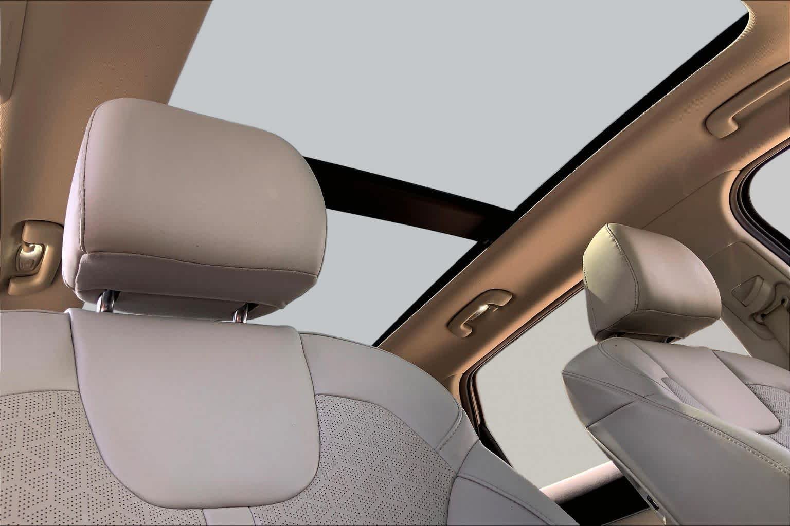 Used 2023 Gravity Grey Kia SX image 14