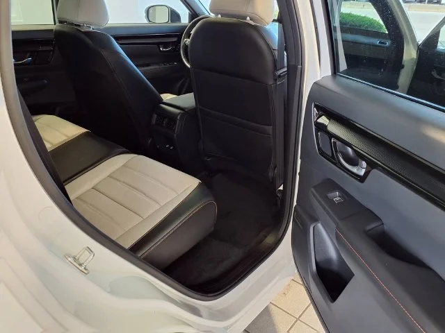 2025 Honda CR-V Sport Touring - Photo 29