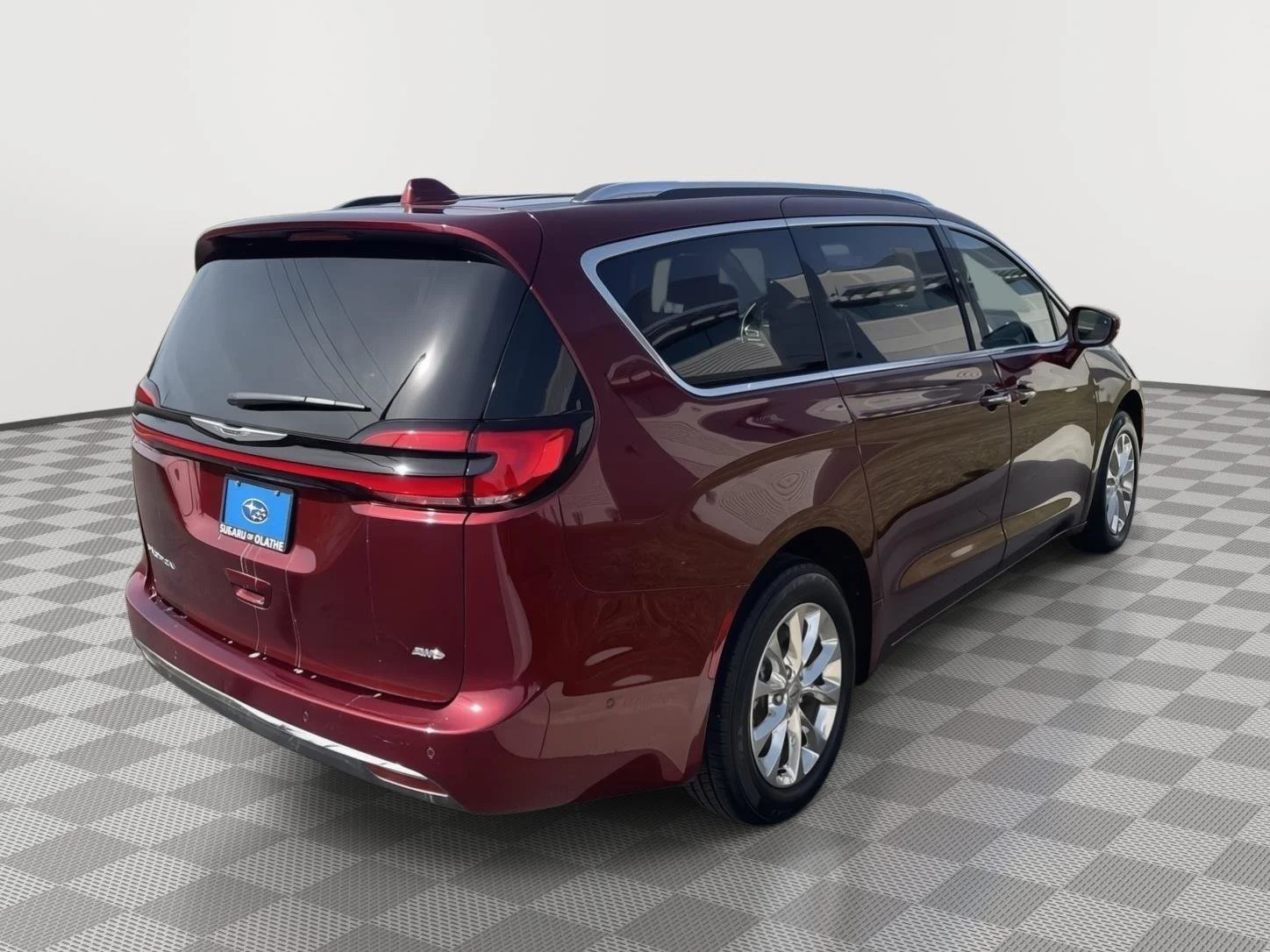 Used 2021 Velvet Red Pearlcoat Chrysler Touring L image 8
