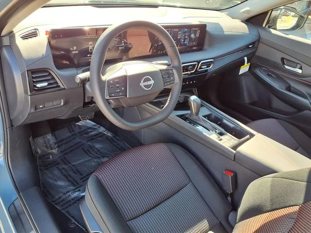New 2026 Atlantic Gray Metallic / Super Black Two-tone Nissan SR image 12