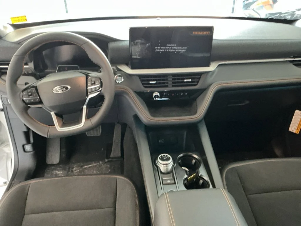 New 2026 White Metallic Ford Tremor image 10