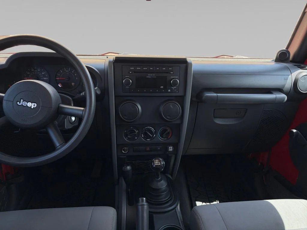 Used 2009 Red Jeep Unlimited X image 11