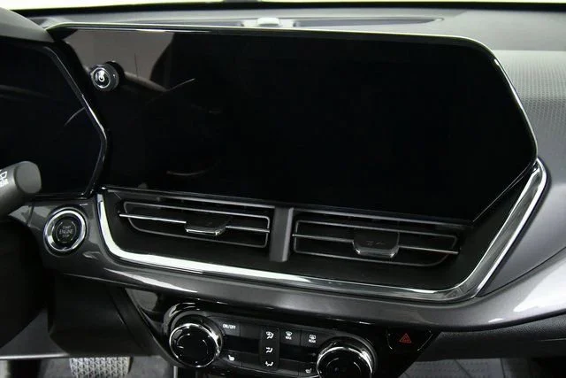 New 2026 Mosaic Black Metallic Chevrolet ACTIV image 4
