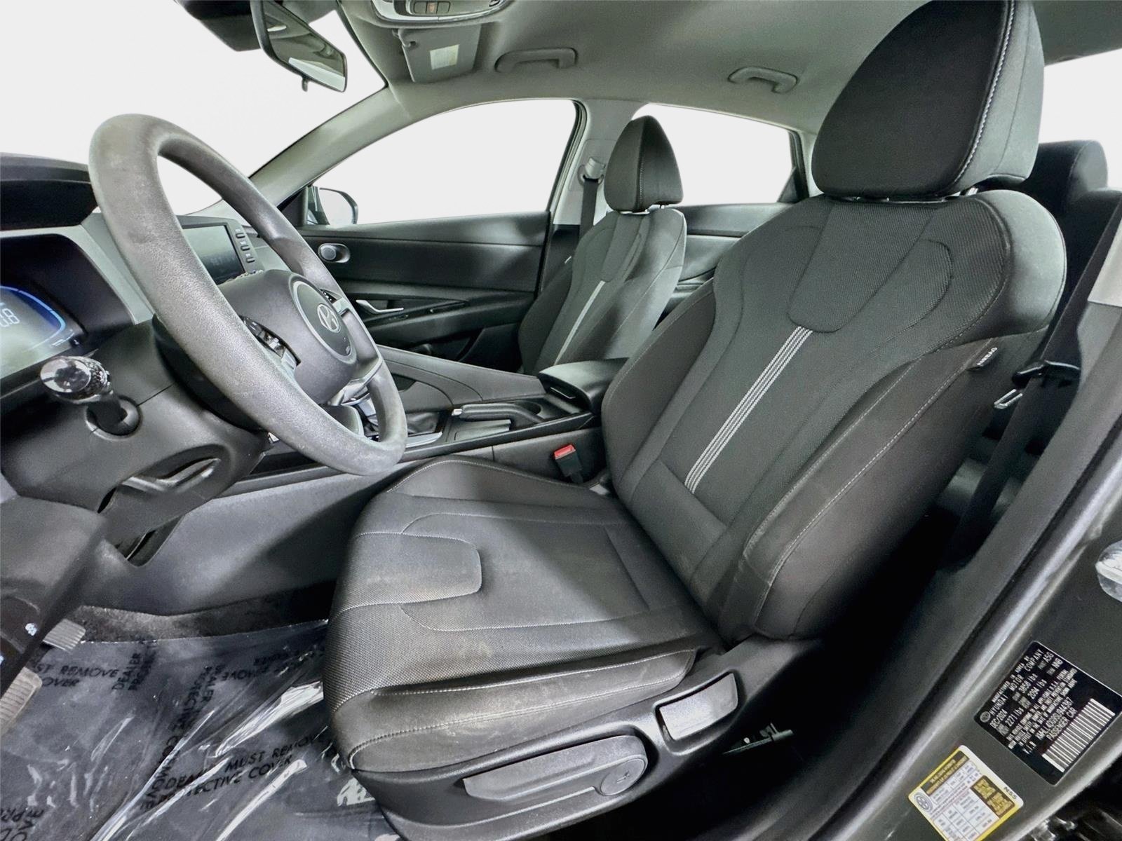 Used 2025 Amazon Gray Hyundai SE image 11
