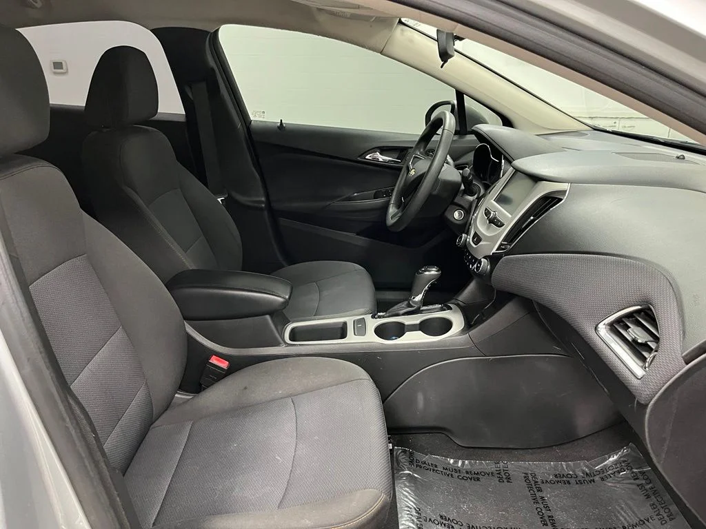 Used 2018 Silver Chevrolet LS image 56