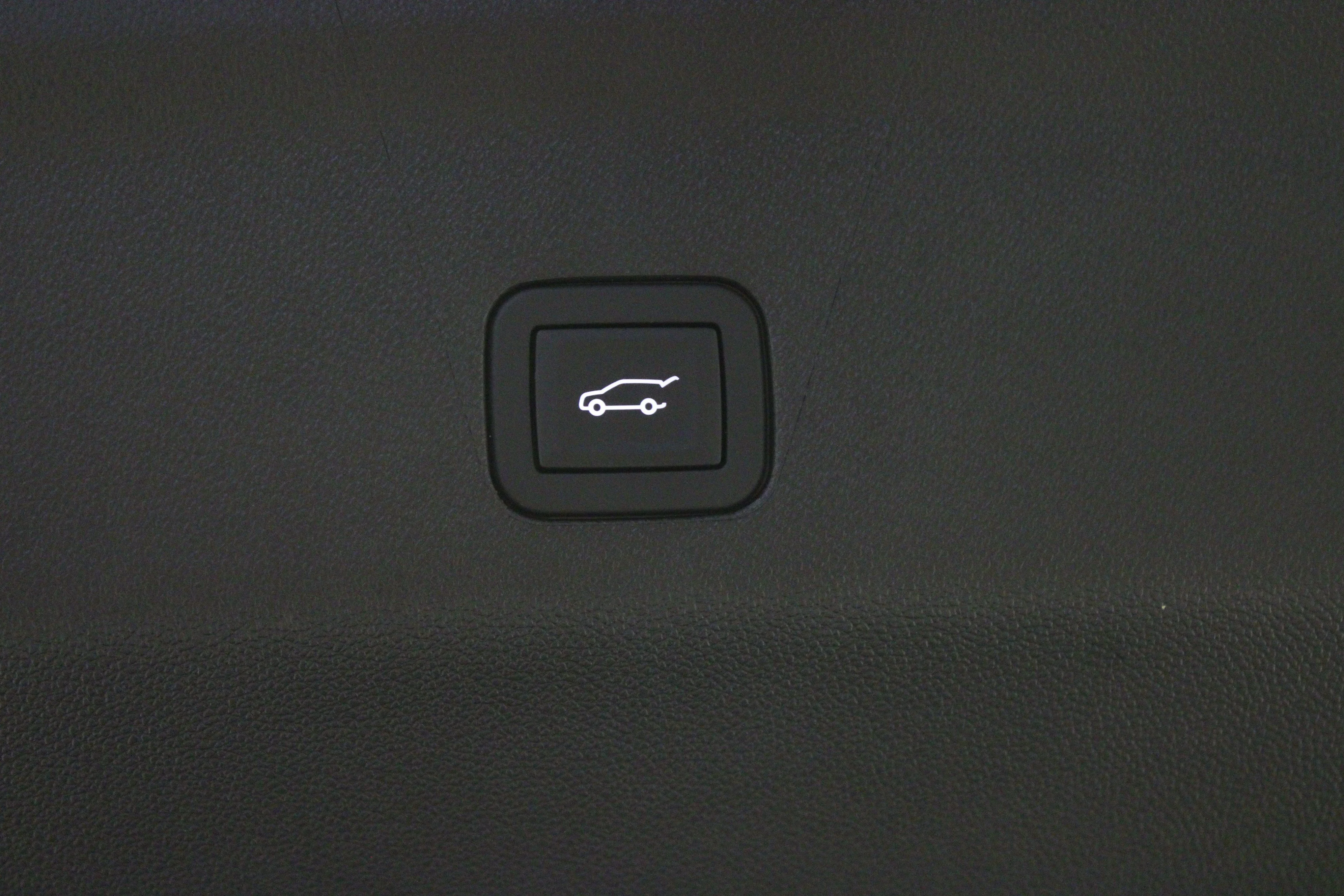 Used 2025 Black Raven Cadillac Premium Luxury image 16