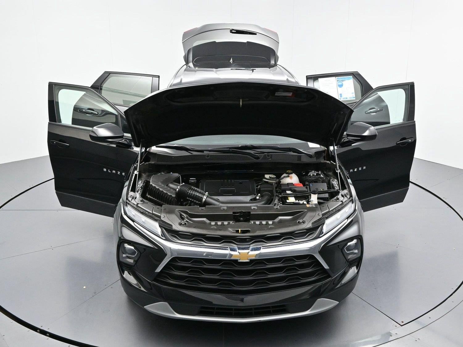 Used 2025 Black Chevrolet 2LT image 43