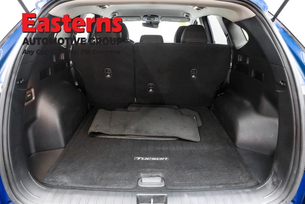 Used 2022 Blue Hyundai SEL image 9