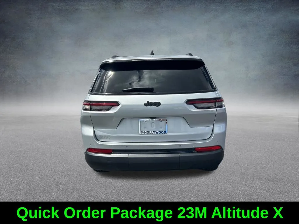 Used 2025 Silver Jeep Altitude X image 6