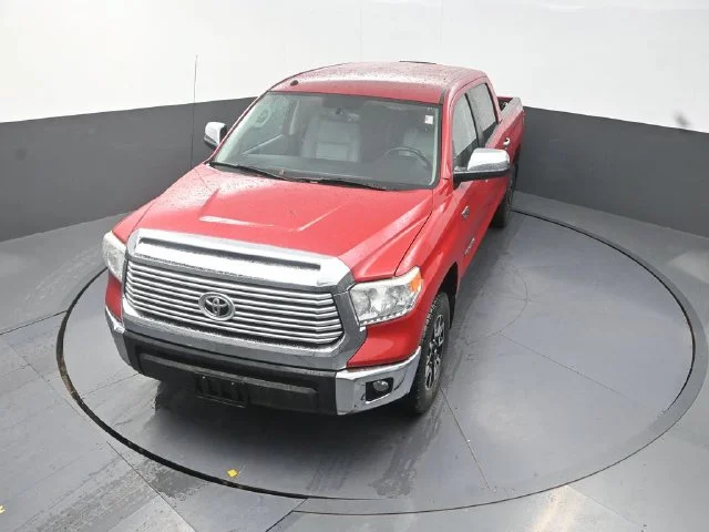 Used 2017 Red Toyota Limited image 28