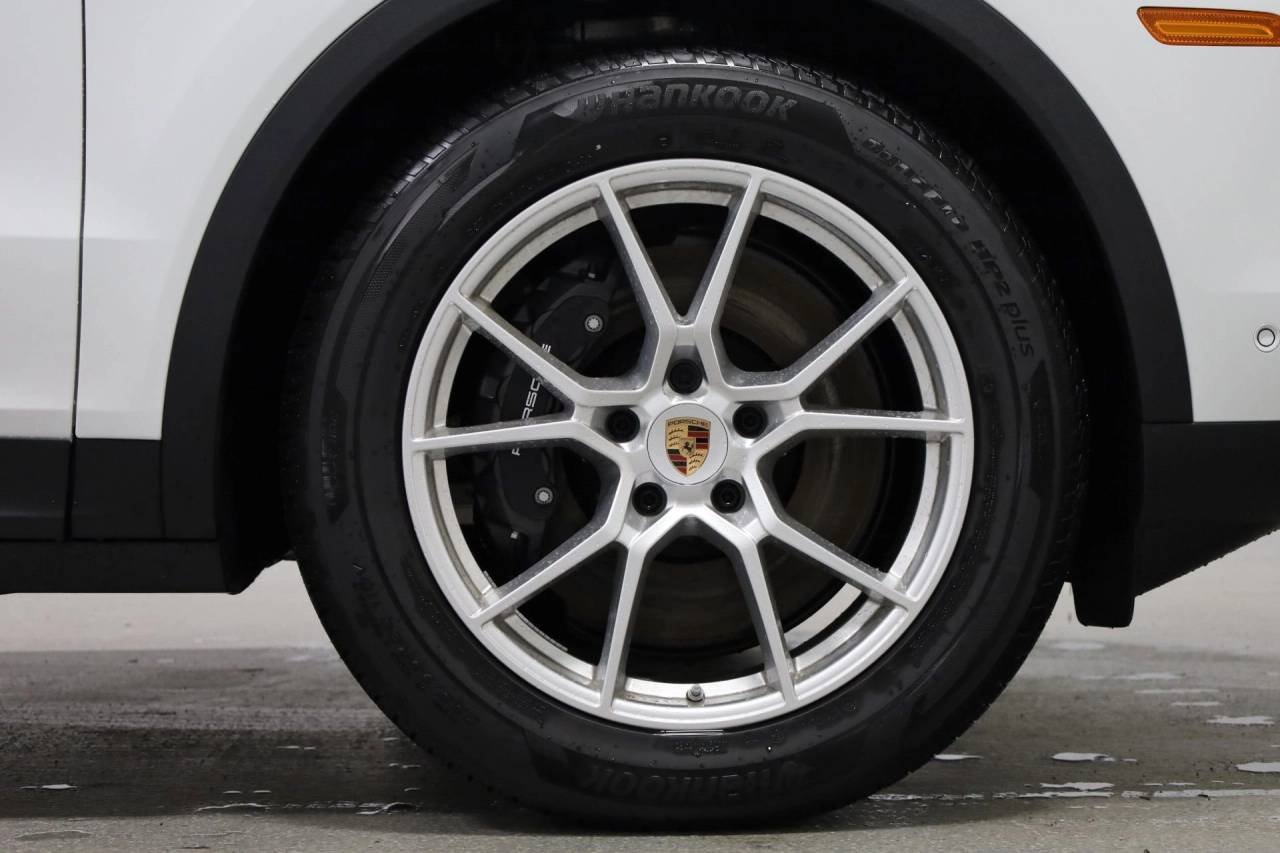 New 2026 White Porsche Coupe image 12