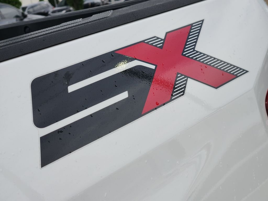 Used 2020 Super White Toyota SR5 image 12