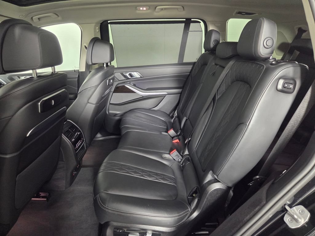 2025 BMW X7 40i - Photo 22