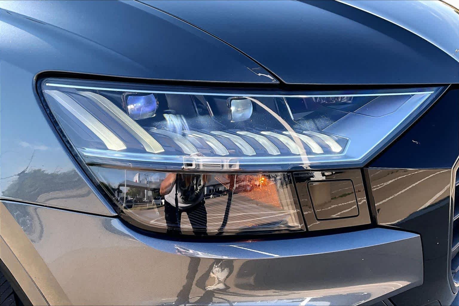 Used 2019 Daytona Gray Pearl Effect Audi Prestige image 26