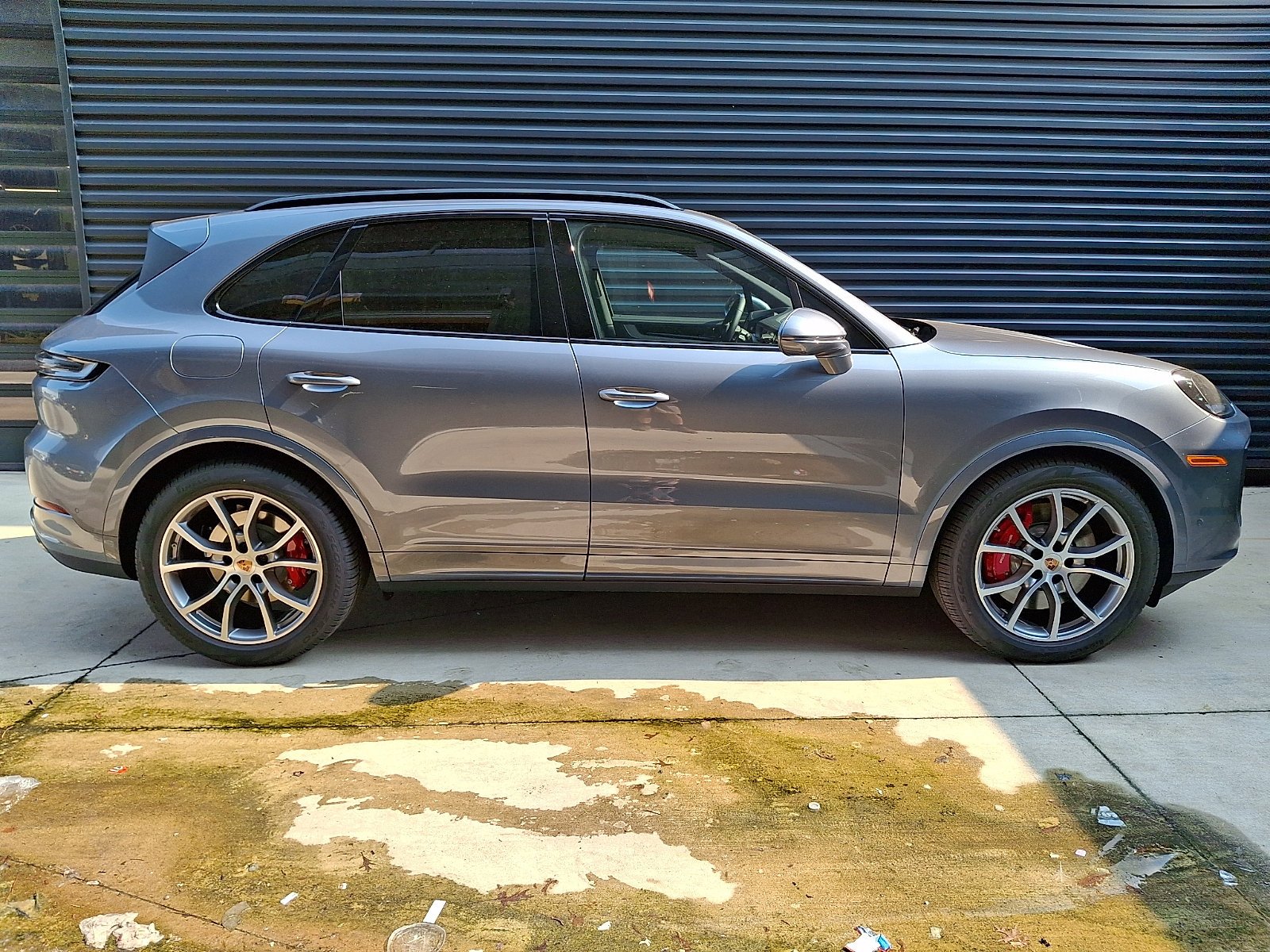 New 2026 Vanadium Grey Metallic Porsche S image 8
