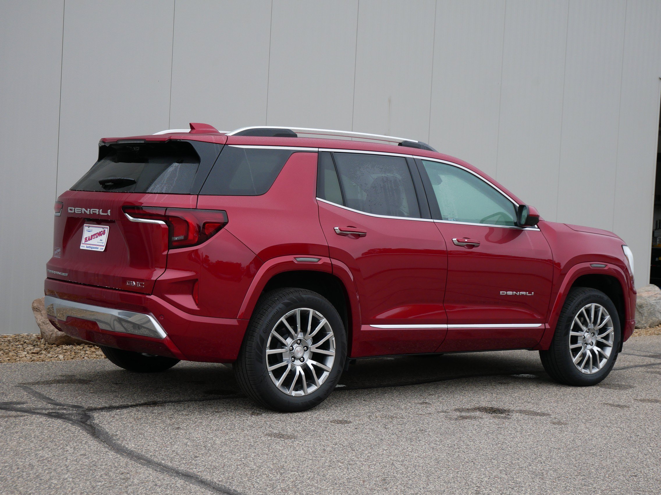 Used 2026 Volcanic Red Tintcoat GMC AWD Denali image 5