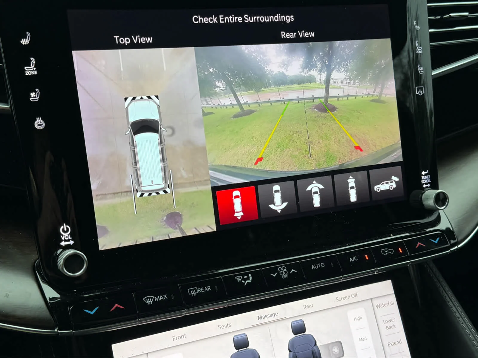 Used 2022 Diamond Black Crystal Pearlcoat Jeep Series II image 11