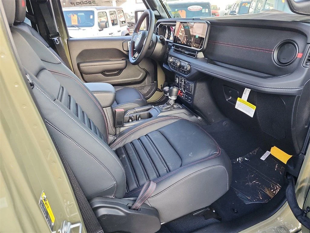 2025 Jeep Wrangler 4-Door Rubicon - Photo 12