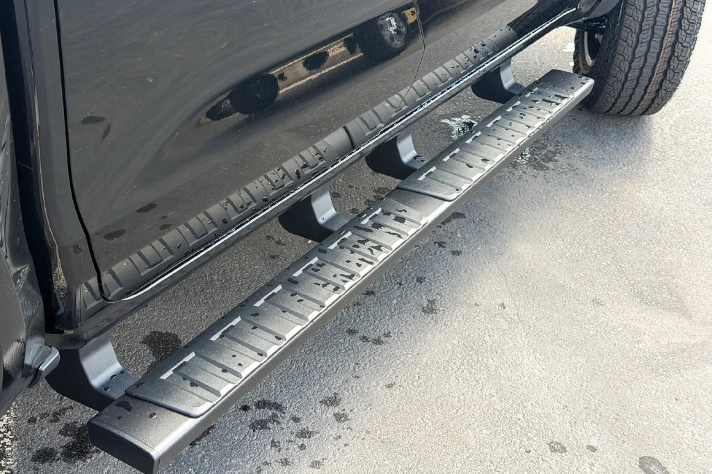 Used 2026 Onyx Black GMC Elevation image 6