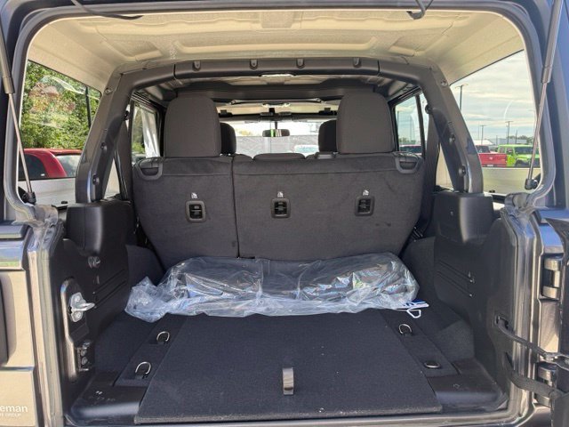 Used 2023 Gray Jeep Sport image 31