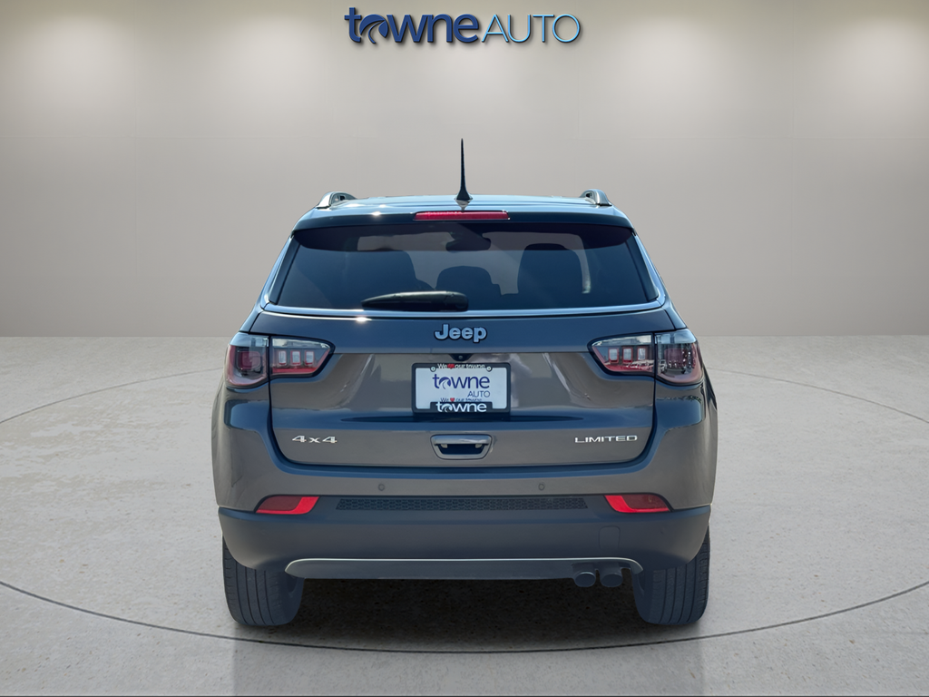 Used 2022 Gray Jeep Limited image 6