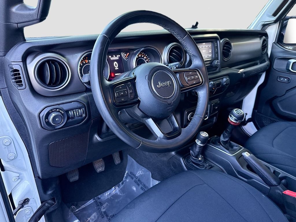 Used 2019 Bright White Clearcoat Jeep Sport S image 9