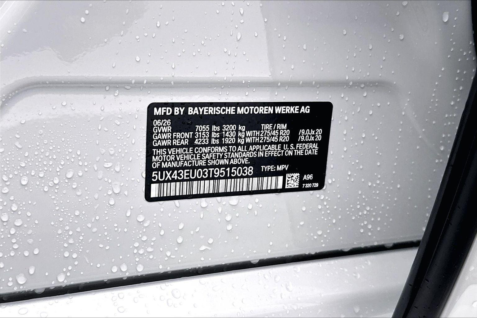 New 2026 Mineral White Metallic BMW xDrive50e image 26