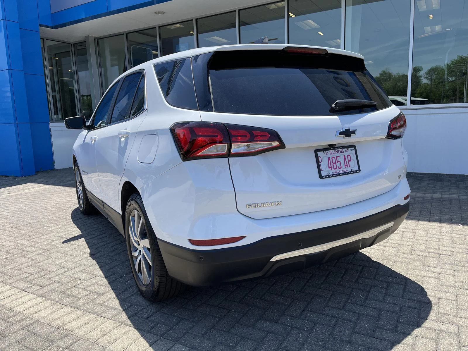 Used 2024 Summit White Chevrolet LT image 3