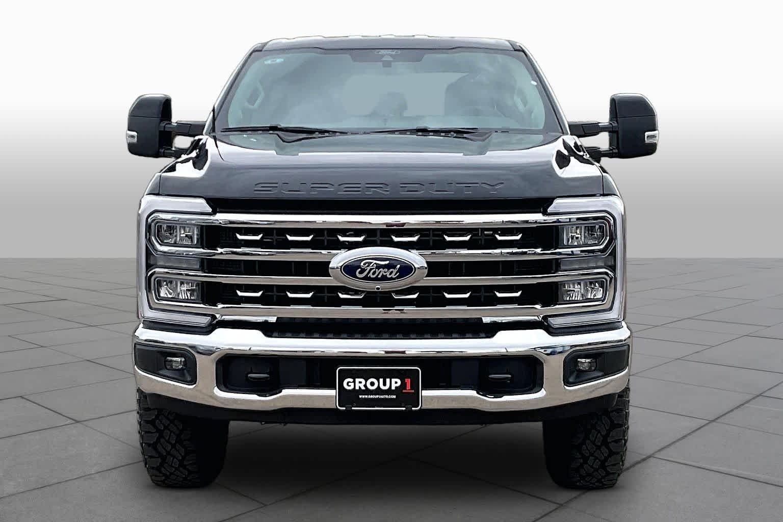 New 2026 Agate Black Metallic Ford F-250® Lariat® image 3